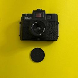 Holga 120GCFN Medium Format Plastic Film Camera Black – Untested, Missing Back
