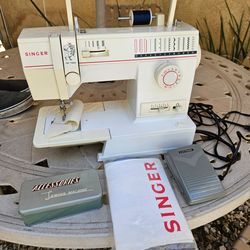 Singer 9020 sewing machine