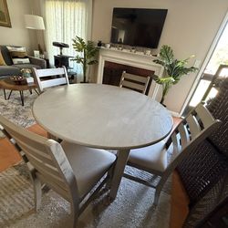 Round Dining Table with 4 Chairs