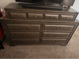 Bedroom set
