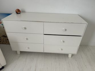 White 6 Drawer Dresser
