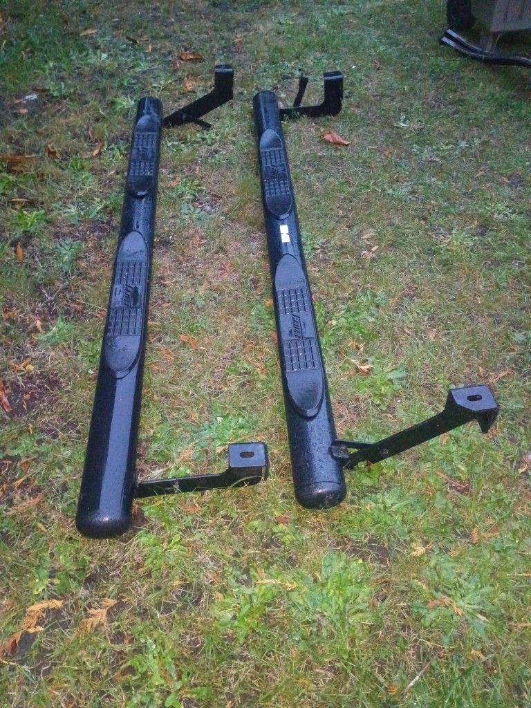 ARIES RUNNING BOARDS