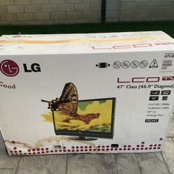 LG 47 FLAT SCREEN TV