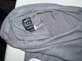 SHEIN Gray Ribbed Top Size S