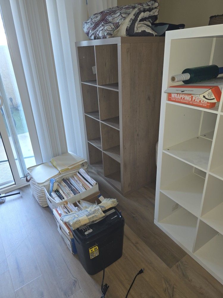 8 Cube Shelves