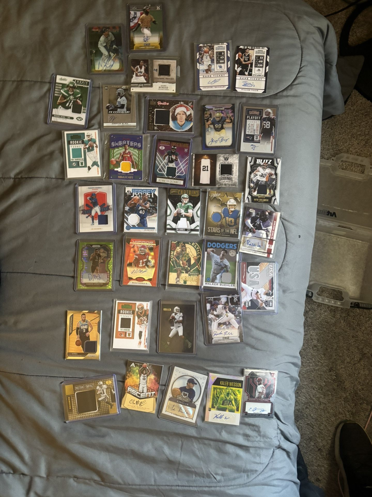 I’m Selling My Lot Of 49 Autos And Patches GOOD PLAYERS TOO!