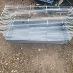 Rabbit or small animal crate
