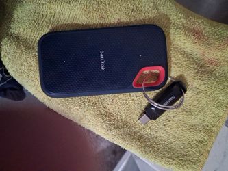 sandisk 2tb memory ssd card