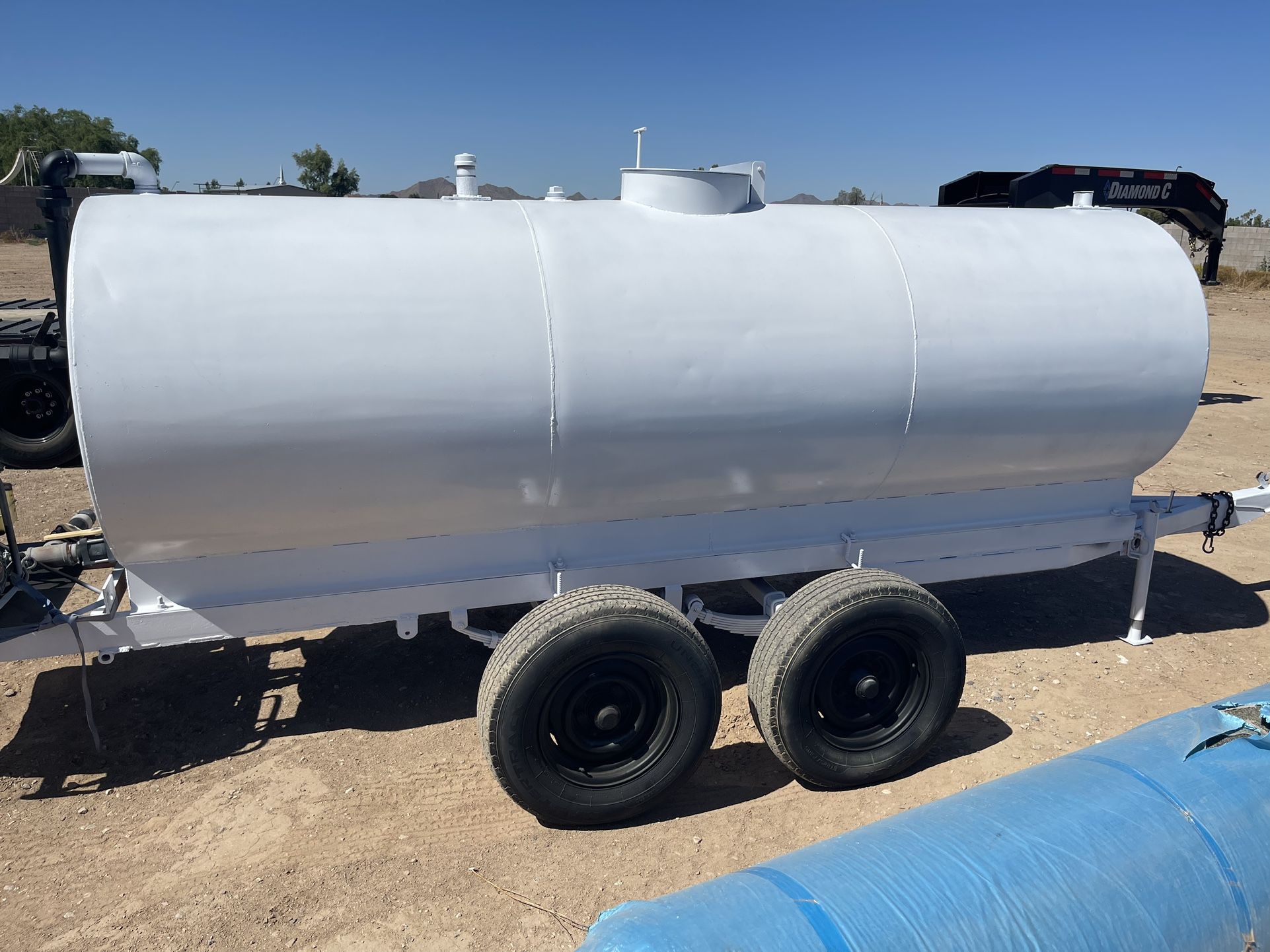 2000 Gallon Water Tanker