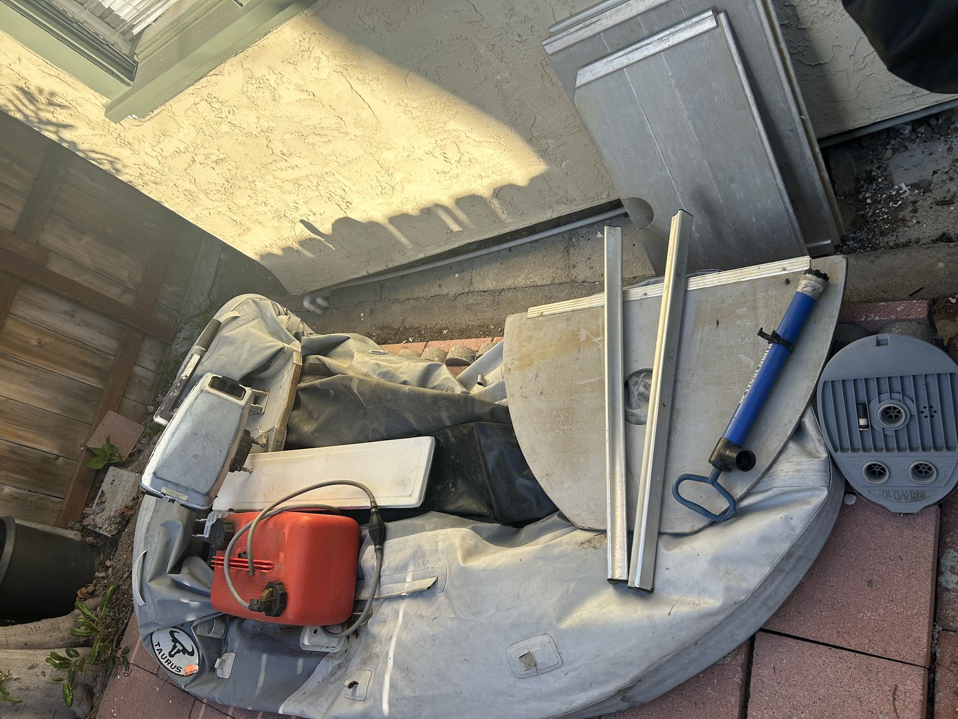 10 Ft Dingy With Hard Bottom And Motor