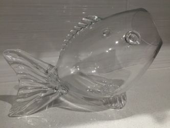 Glass fish shapes fish bowl