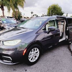 2021 Chrysler Pacifica