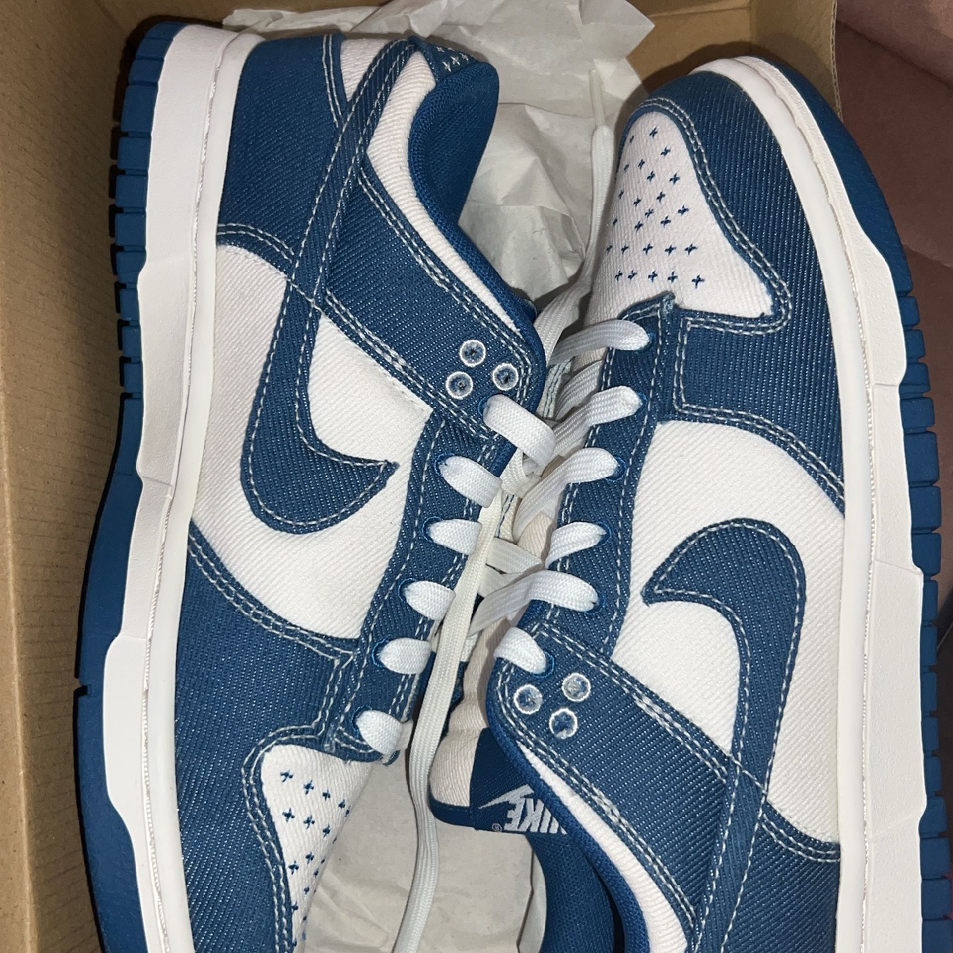 NIKE DUNK LOW SE \