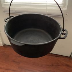 Antique Wagner Ware Sidney Cast Iron pot