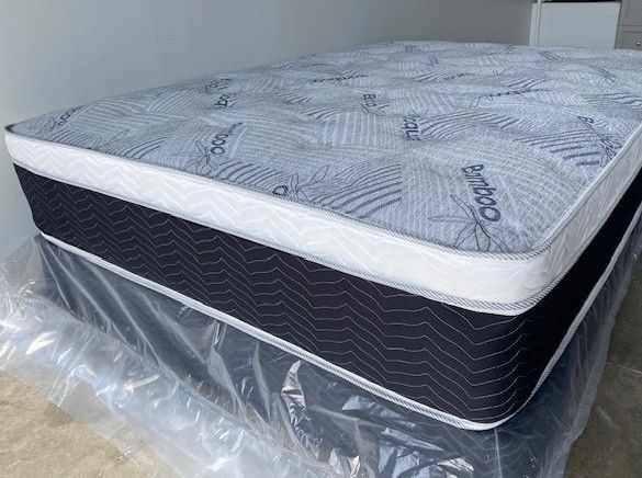 Cal King Euro Bamboo Pillow Top!!