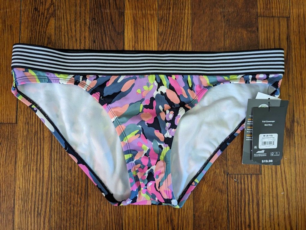 Brand new with tags Avia bottoms size Medium UPF 50+ 