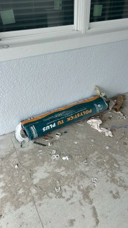 Peel & stick roll
