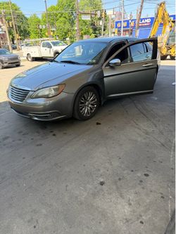 2013 Chrysler 200