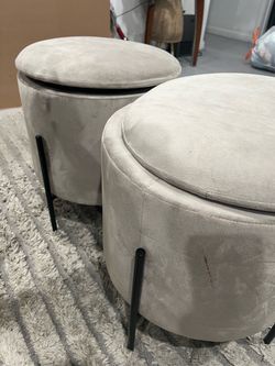 Moving sale