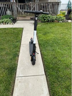 Gotrax E-scooter (negationable lowest is 150)