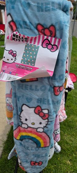 Hello kitty blanket