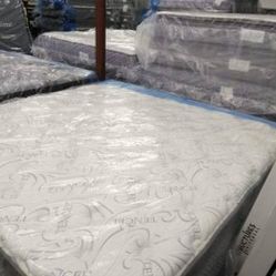 Brand New Queen Size Mattress and Boxspring Bed Set 