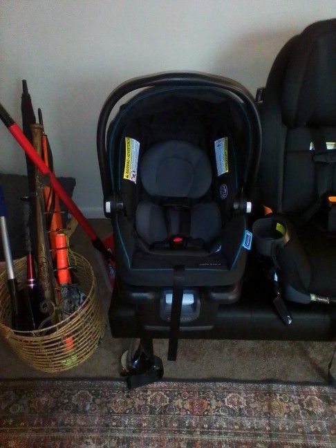 Graco Infant Carseat