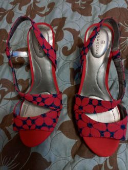 Bandalino semi-high heels