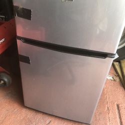 Mini Whirlpool Refrigerator 