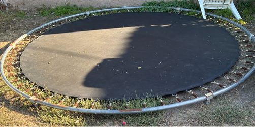 Trampoline