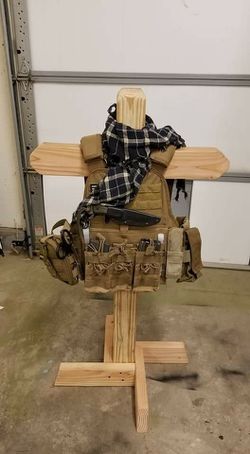 Gear stand / Plate Carrier Stand for Sale in Honolulu, HI - OfferUp