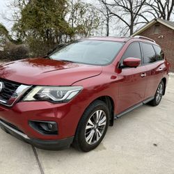 2017 NISSAN PATHFINDER SL