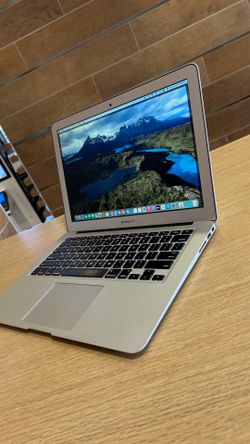 Apple MacBook Air 13” i5/8GB/256GB SSD $180
