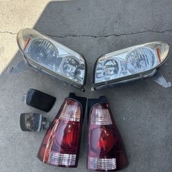 OEM 2003-2005 TOYOTA 4RUNNER HEADLIGHTS AND TAIL LIGHTS HALOGEN CHROME DRIVER 4 Pk