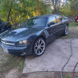 Dodge Charger 2007 Clean Title With 157000 Miles