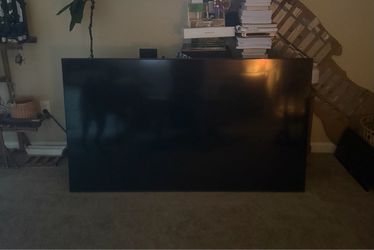 Samsung 65” 4K Smart TV + Remote & Wall Mount