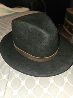 Black Fedora 