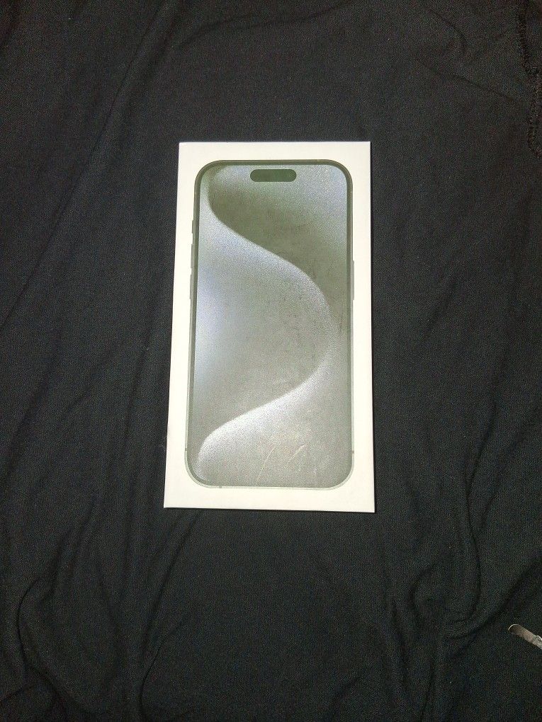 iPhone 15 Pro Max Unlocked (Black)