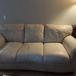 Old Leather Sofa Comfy Pick Up In Kirkland 