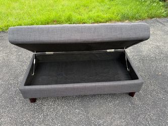 Ottoman in very good condition for sale