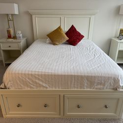 Elegant Bedroom Set with Classic White Finish
