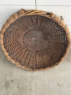 Vintage Hand‑Woven Wicker Basket / Tray – 27” Wide – Rustic Decor