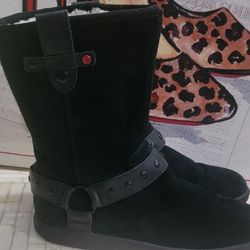 UGg Australia Moto  Boots Size 6 Girl 