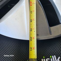 4 TELSA HUB CAPS