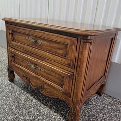 VINTAGE DREXEL CABERNET FRENCH PROVINCIAL NIGHSTAND 
