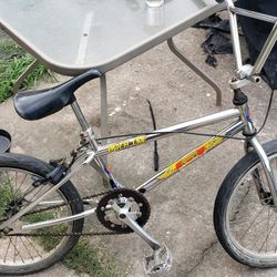 1992 GT Mach One BMX 20in