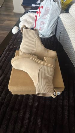 New Boots Never Used 7.5