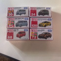 1:64 Tomica Diecast Cars