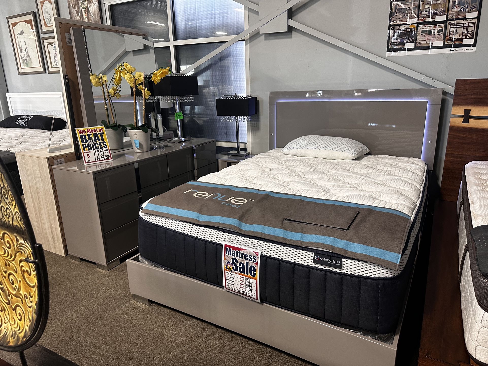 Wonderful Bedroom set! $1399 🩶📦✨