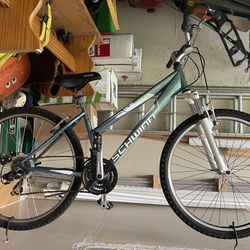 Schwinn Sidewinder Mountain Bike, 26-inch Wheels, womens frame - Broken Rear Derailleur